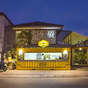 M Boutique Indonesia