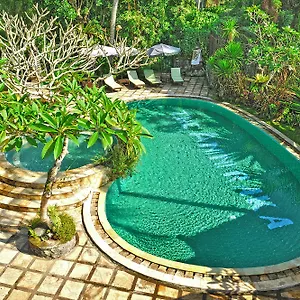Anini Raka & Resort